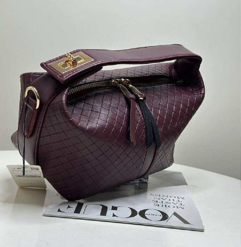 کیف دستی چرم زرشکی زارا
